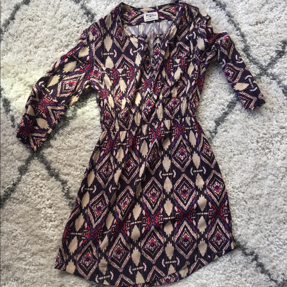 Cute patterned work dress!